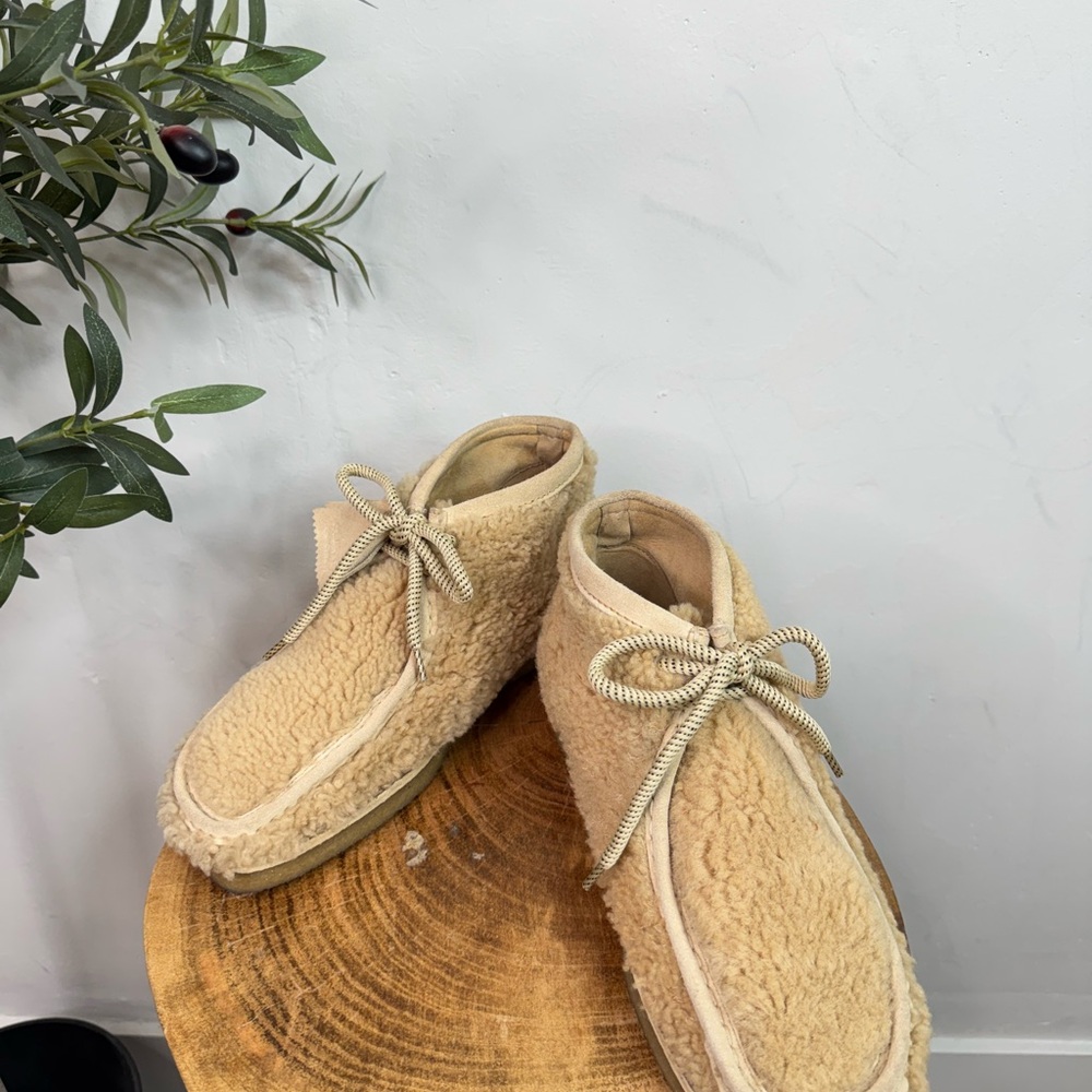 Moncler x Clark Men Shearling Moccasin Boots 8US - Picture 1 of 9